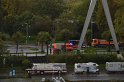 Einsatz BF Hoehenretter Koelner Seilbahn Hoehe Zoobruecke P2069